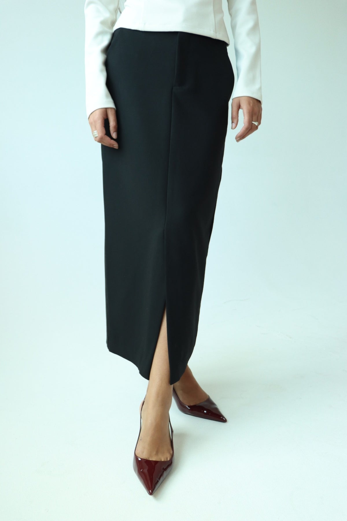 Sonya Midi Skirt - Black